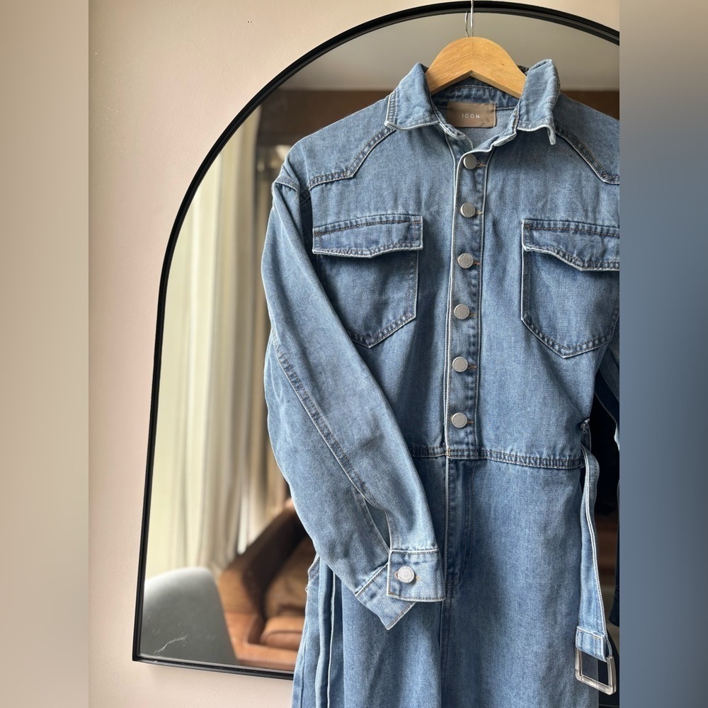 ICON DENIM LOS ANGELES | belted denim jumpsuit | size medium - Picture 3 of 5
